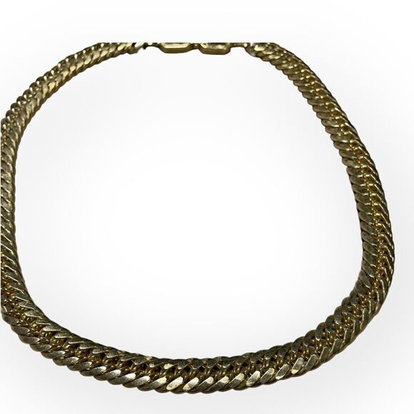 GIVENCHY Signed Necklace Curb Links Double G Clasp Vintage 1980s Designer - Picture 9 of 11